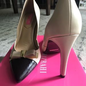 Black and cream Isaac Mizrahi high heel shoe